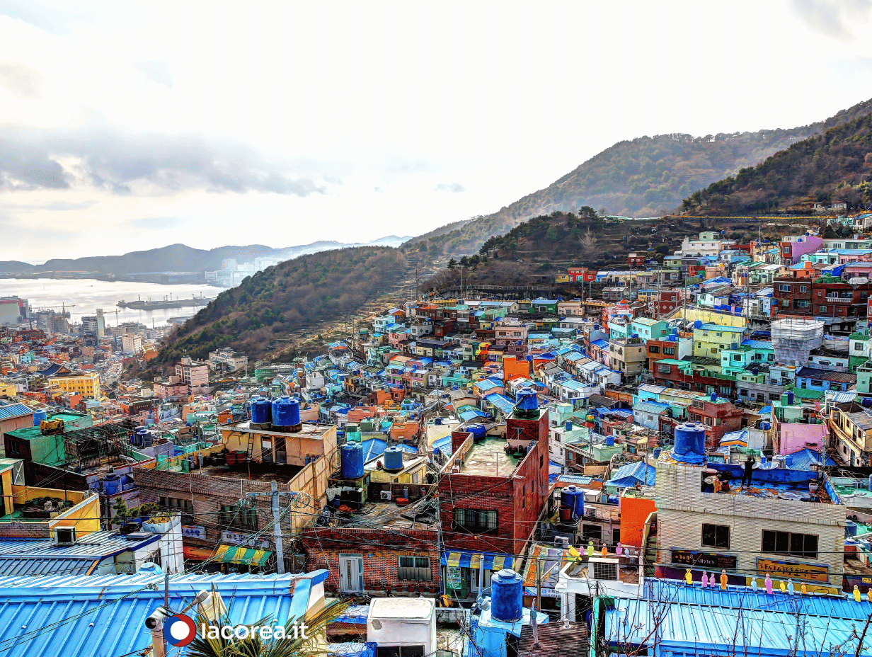 Scopri il Villaggio Gamcheon: Arte, Storia e Tradizione a Busan