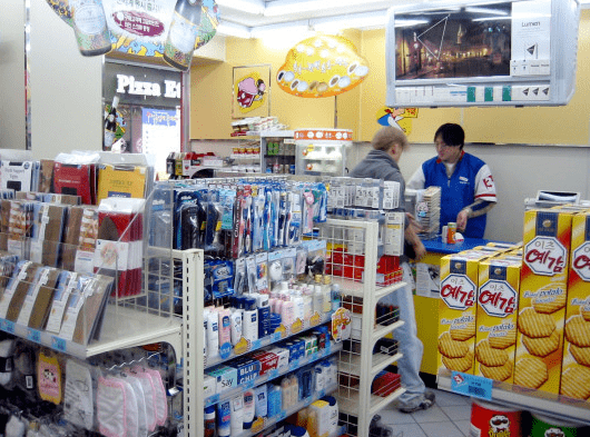 Sempre più giovani scelgono di aprire convenience store in Corea del Sud