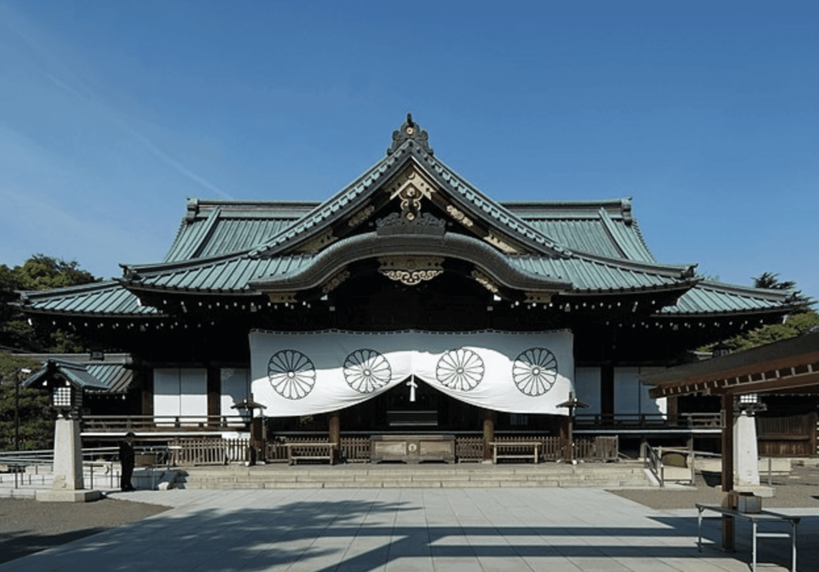 Il Giappone continua a venerare criminali di guerra nel santuario Yasukuni