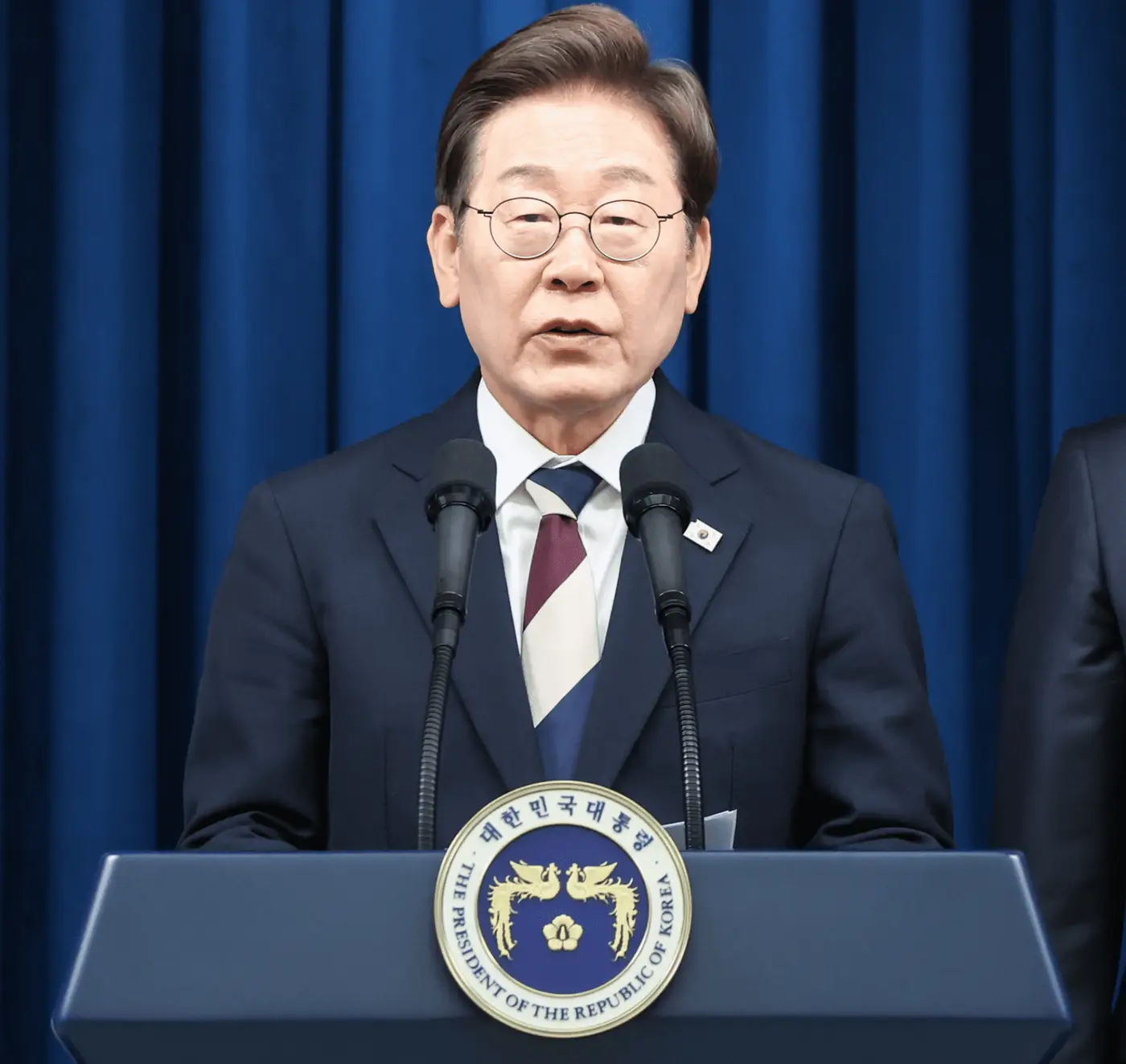 Il Presidente Lee Jae-myung tiene un briefing presso l'edificio dell'ufficio presidenziale nel distretto di Yongsan, centro di Seoul, il 4 giugno. Photo courtesy [NEWS1]